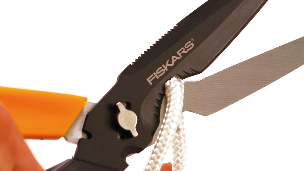 Fiskars Cuts+More Mehrzweckschere